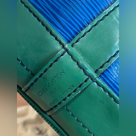 Louis Vuitton Blue and Green EPI NOE GM - Picture 8 of 14
